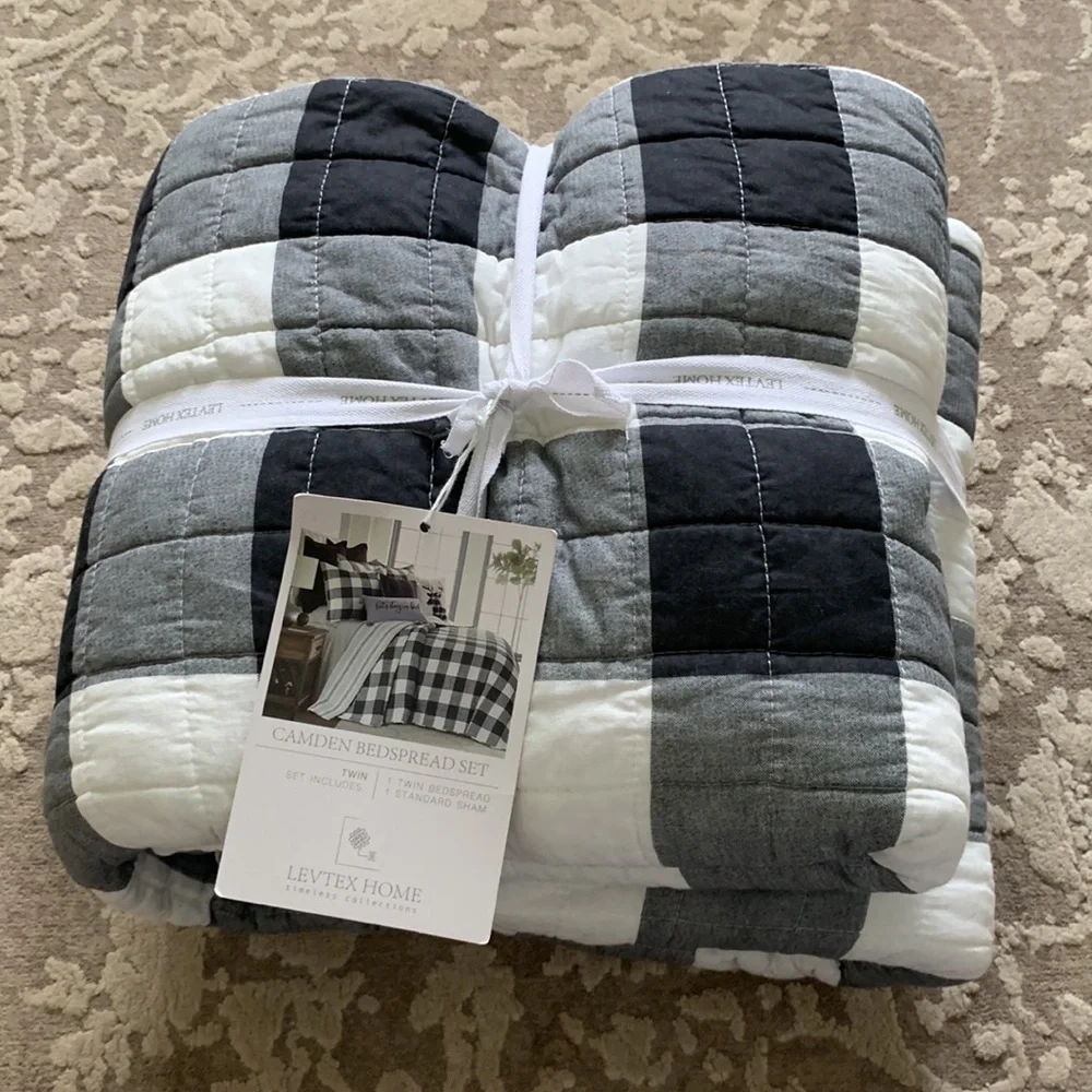Levtex Home Reversible twin‎ plaid Camden black bedspread set set of 2